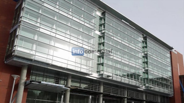 CORTINAS ROLLER DE USO COMERCIAL