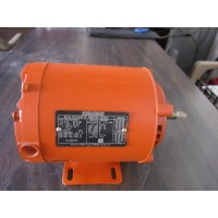 Motor elctrico de 1/4 hp, 3,440 rpm, trifsico, con brida